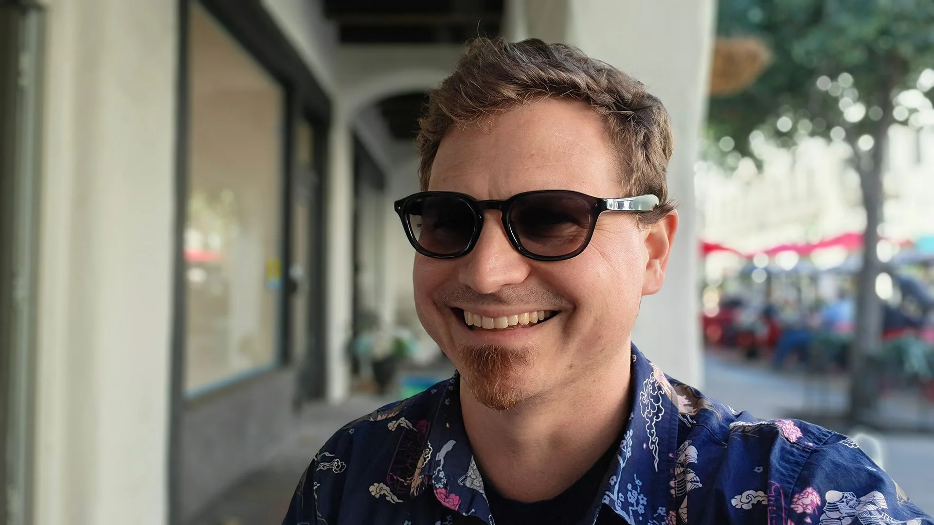 Vonder's AI Glasses Offer a New Approach to Privacy and Daily Efficiency