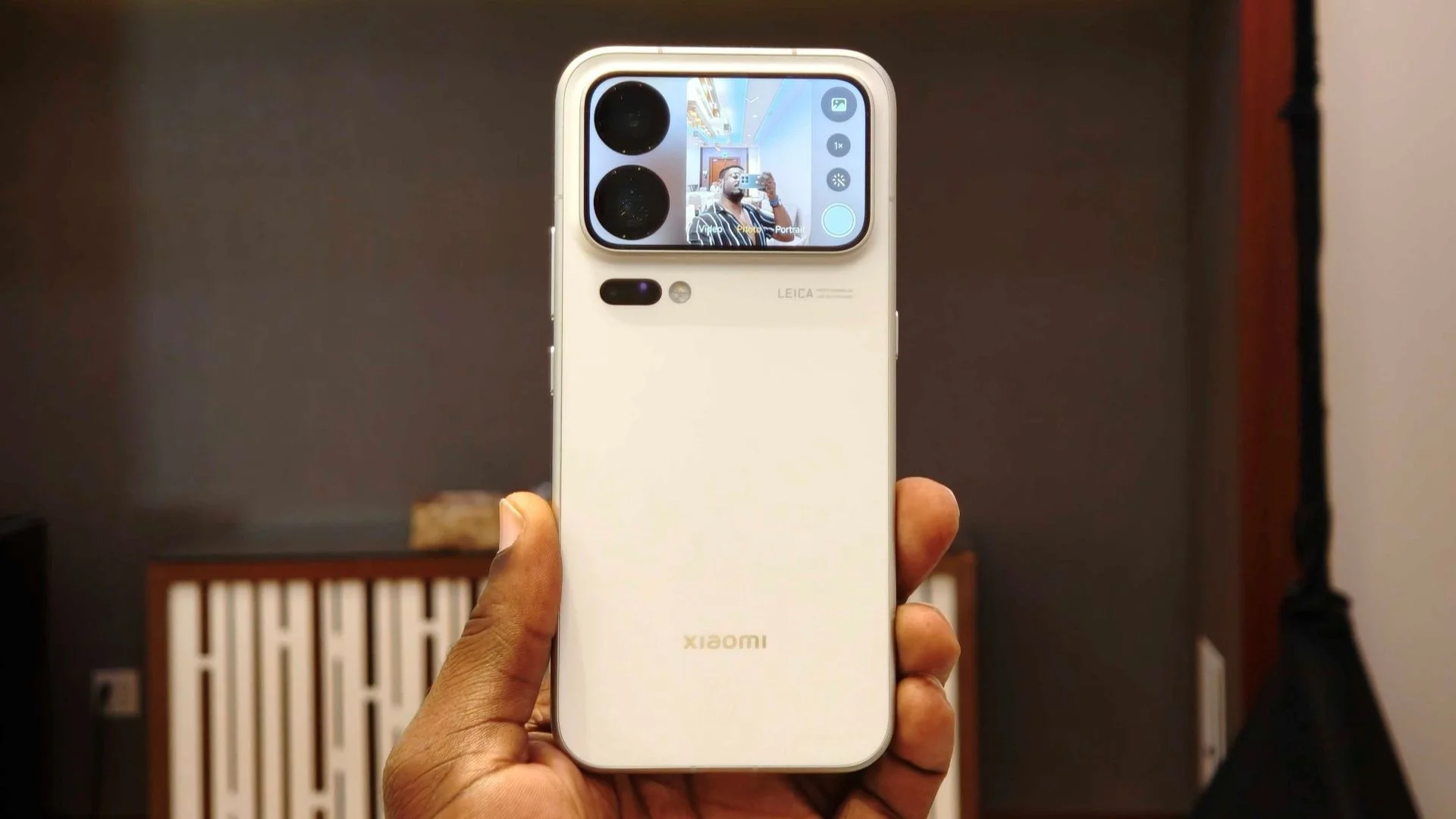 Xiaomi 18 Pro Series: Enhanced Displays and Powerful Performance Redefine Smartphone Experience