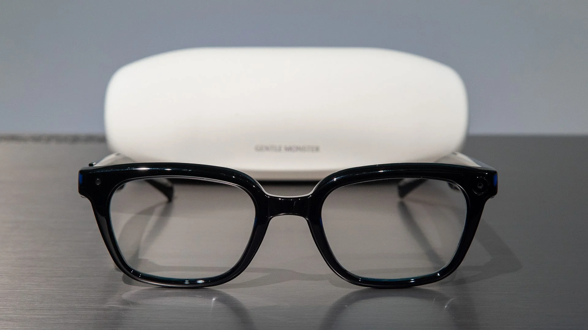 Hands-on with Samsung Glasses with Warby Parker and Gentle Monster styles