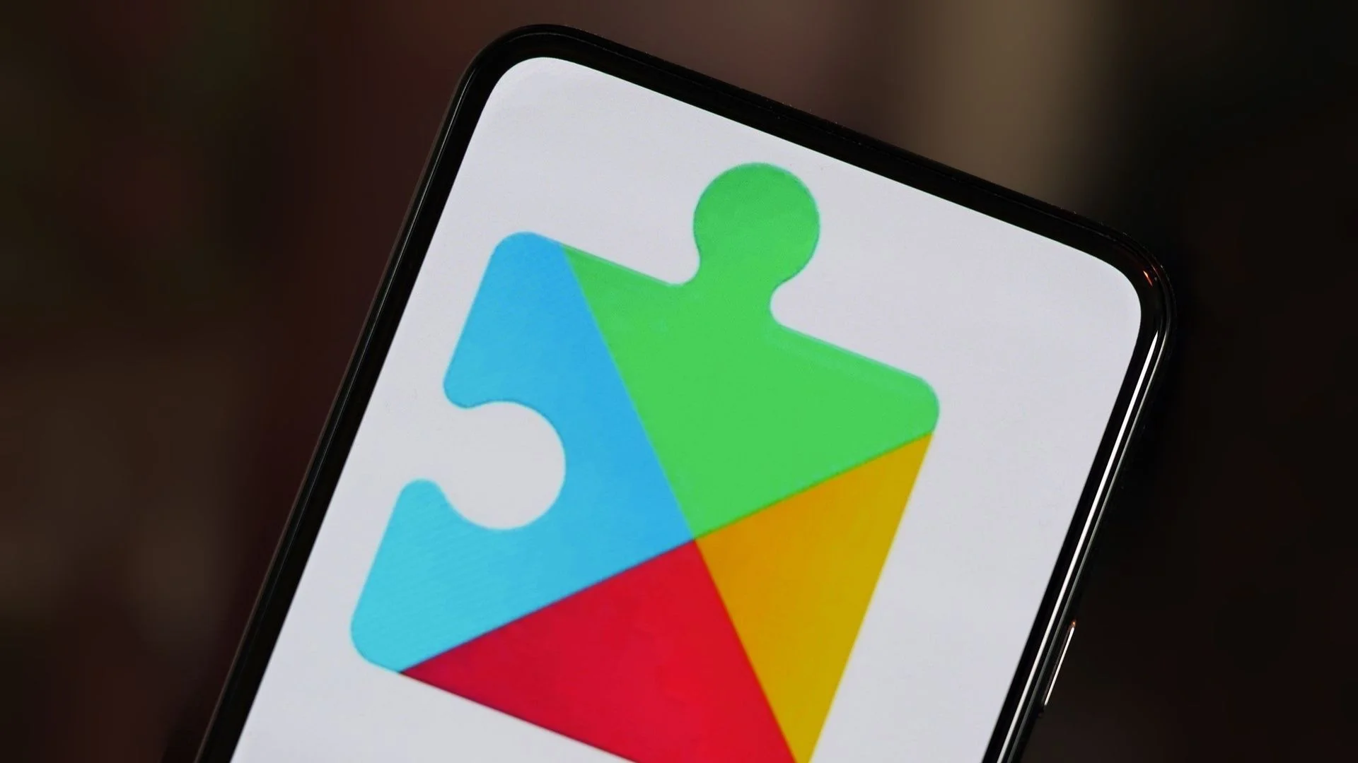Concerns Rise as Google Links Phone Numbers to All Android Accounts