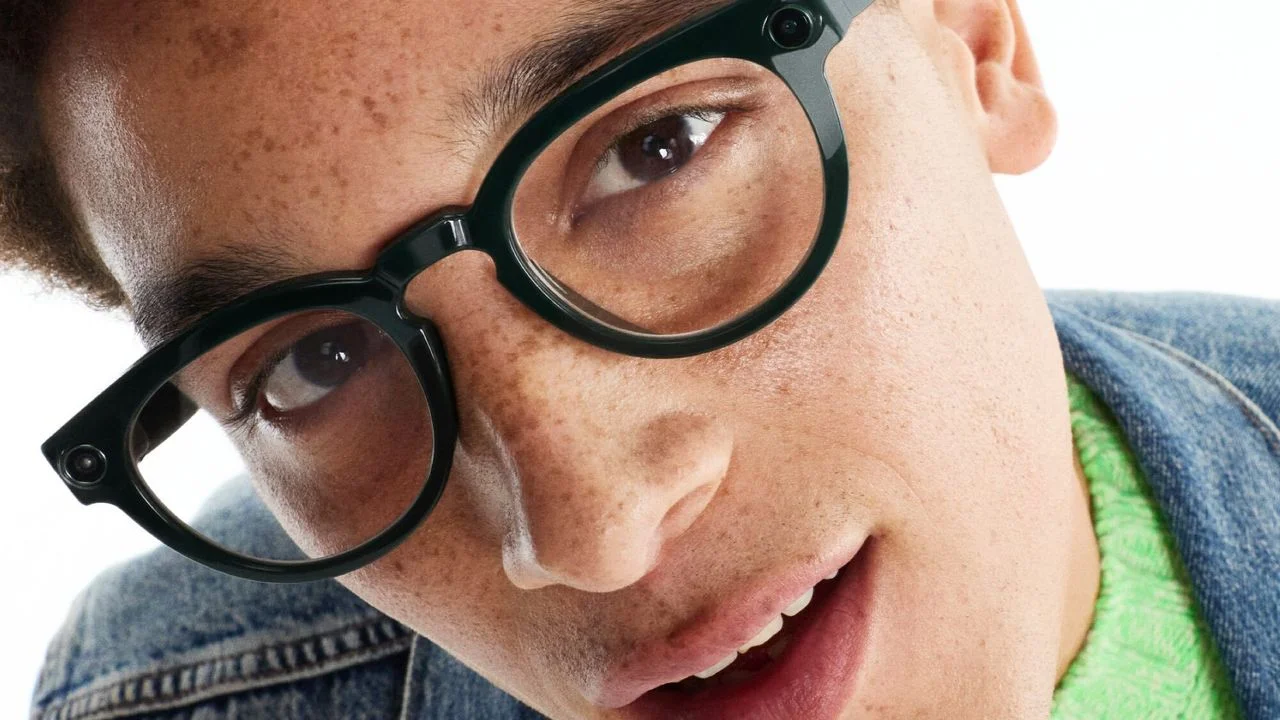 Samsung's Galaxy Glasses: Insights on Control App and Wearable Integration